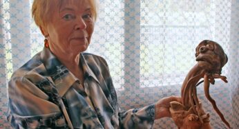 З ламачча зрабіць шэдэўр. Магілёўская пенсіянерка дае другое жыццё таму, што cпарахнела б у лесе