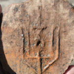 Сенсацыя. Знойдзены артэфакт з асабістым гербам князя Ізяслава