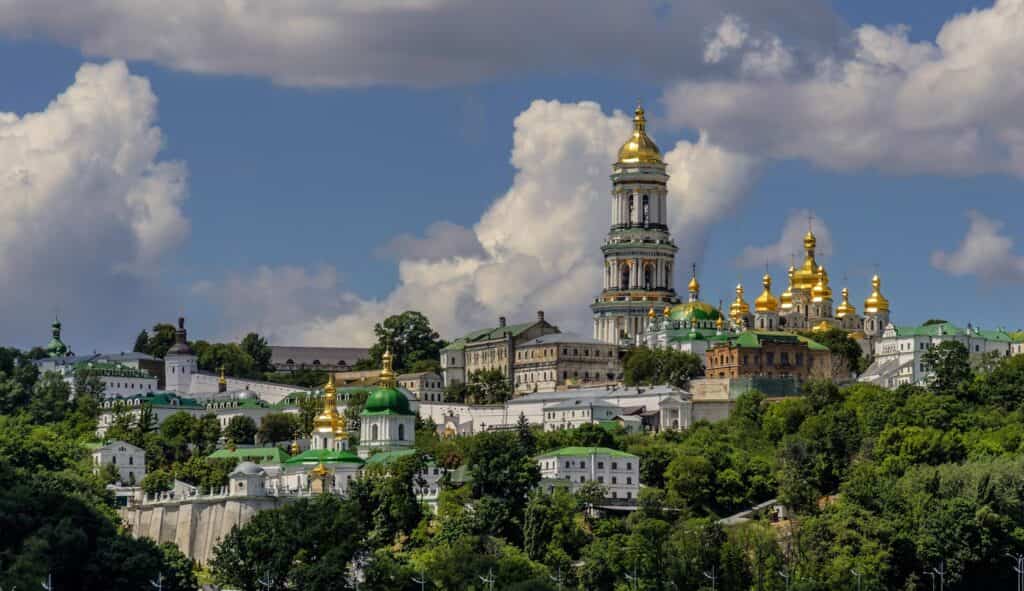 Уладзімір Зяленскі ўвёў санкцыі супраць мітрапалітаў Украінскай праваслаўнай царквы 