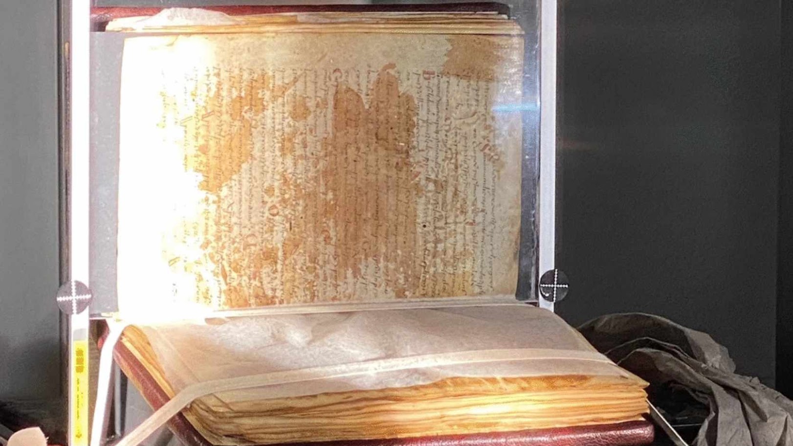 У манускрыпце з бібліятэкі, вядомай па раману "Імя ружы", знайшлі страчаны рукапіс Пталямея