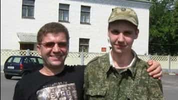 Адвокат встретился с Артемом, арестованным сыном журналиста и писателя Сергея Антонова