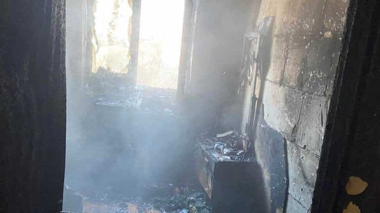 Прыкаваны да пасцелі пенсіянер загінуў на пажары ў Асіповічах – замкнула электрычную грэлку