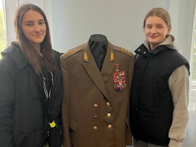 Военные кители добрались до Музея Масленикова